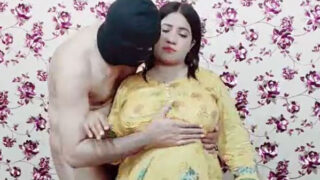 Chubby Muslim bhabhi ki chudai ki video