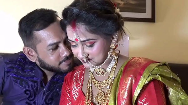 Suhagrat Ka Video Choda Chodi Wala Hd - Bengali couple ki desi suhagraat sex video HD mein