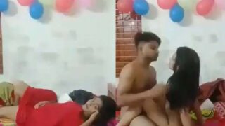 Girlfriend ke birthday ke din uski Indian chut chudai ki