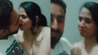 Muslim bhabhi sex karti hui maje mein