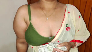 Kamwali aunty ki chudai 500 RS dekar