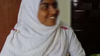 Padosan Muslim bhabhi ki doggy style chudai bedroom mein