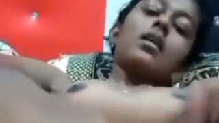 Bengali girl Paro fingering sex karti hui