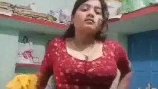 Bihari bhabhi dikha rahi hai gore gore boobs