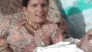 Rajasthani bhabhi devar ke sath sex karti hui