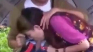 Park mein Nepali college girl ne blowjob diya